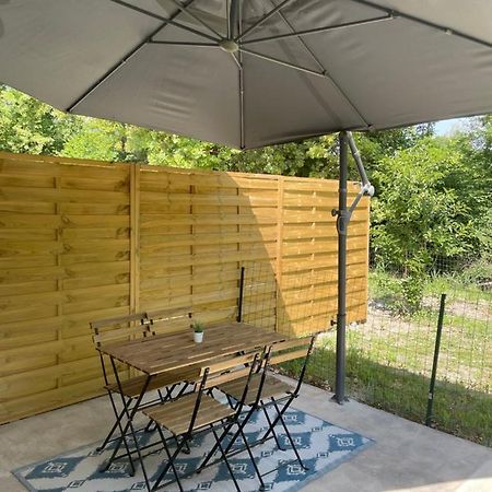 Appartement Avec Terrasse Vue Sorgue Le Thor Dış mekan fotoğraf